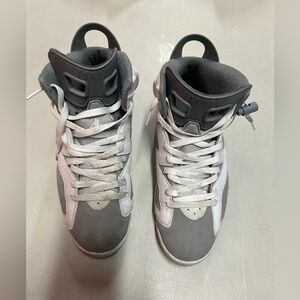 Jordan 6 Retro
Cool Grey 
Used size 10